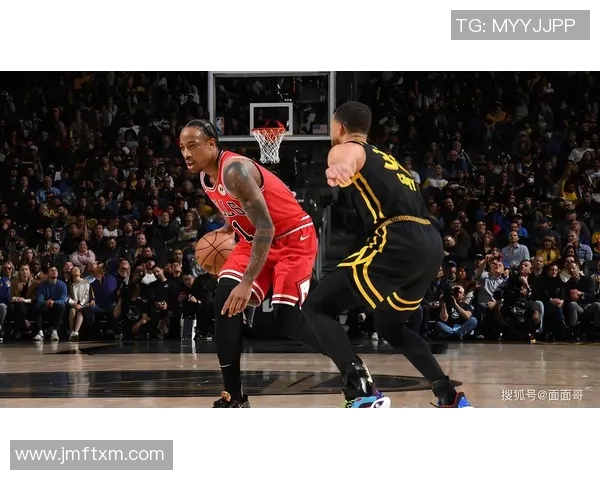 超级对决！公牛大战成焦点，赛场燃起激烈对抗火花